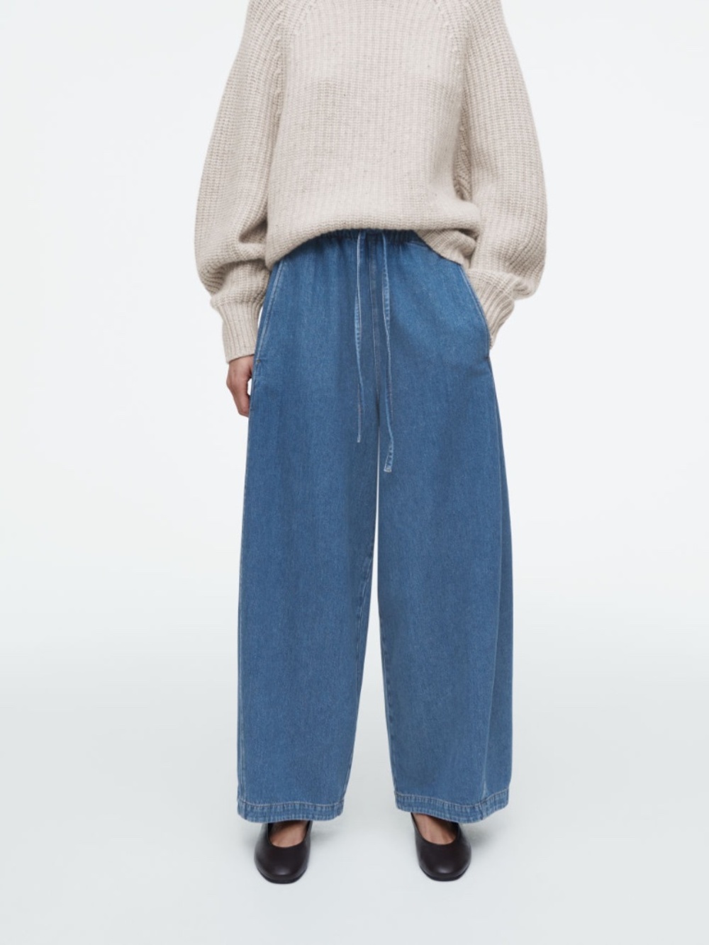 COS Barrel-Leg Denim Drawstring Pant Barrel Pull-on Elasticized Jeans